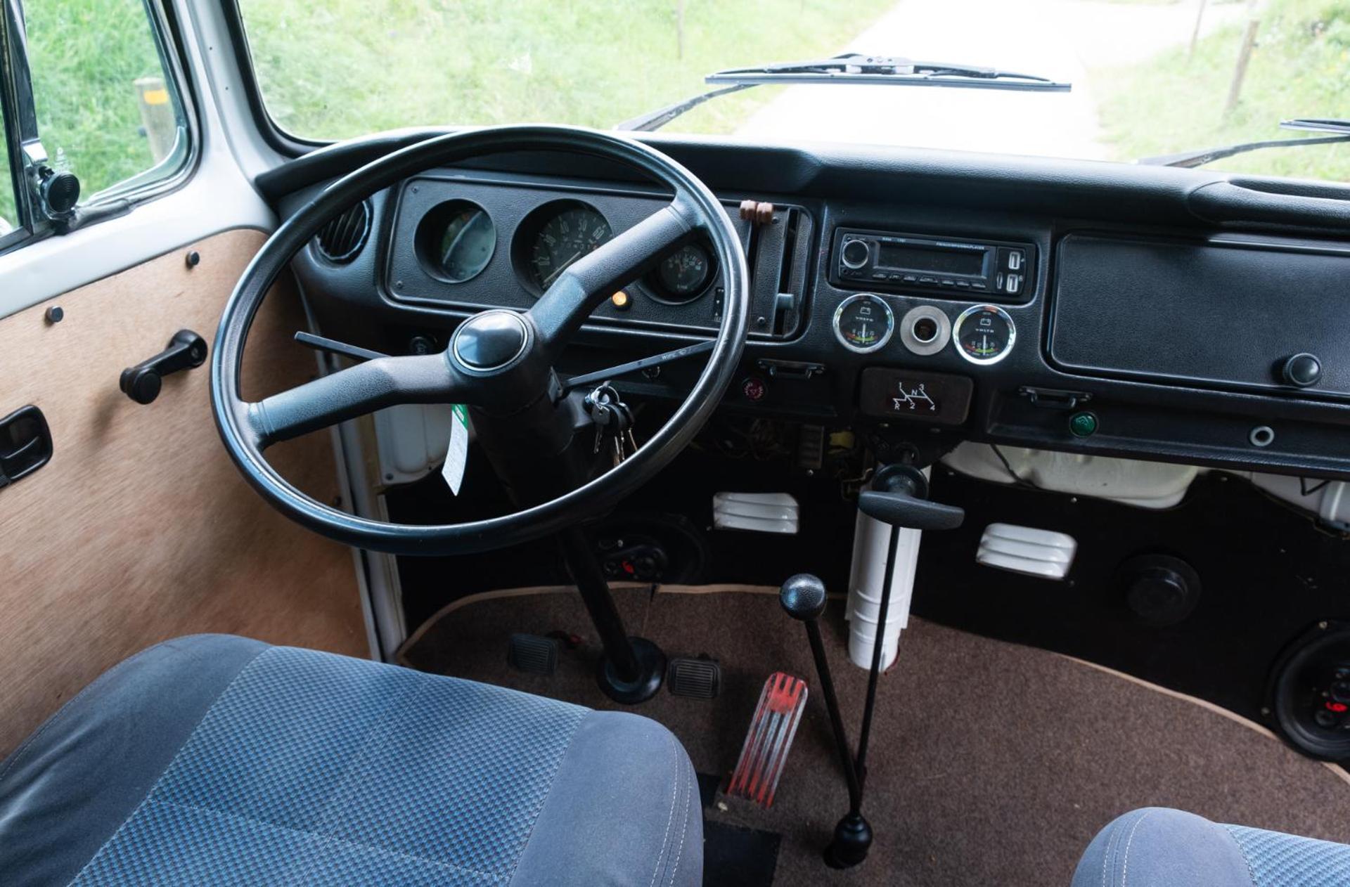 Retro Vw Kombi T2 Campervan L’Hospitalet de Llobregat Zewnętrze zdjęcie